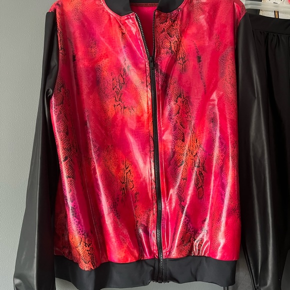 Dance Costume - Picture 3 of 4